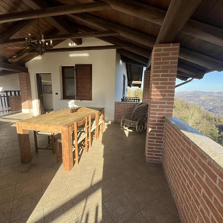 Case Vista Alta Langa, Appartement Bella Vista Cravanzana エクステリア 写真